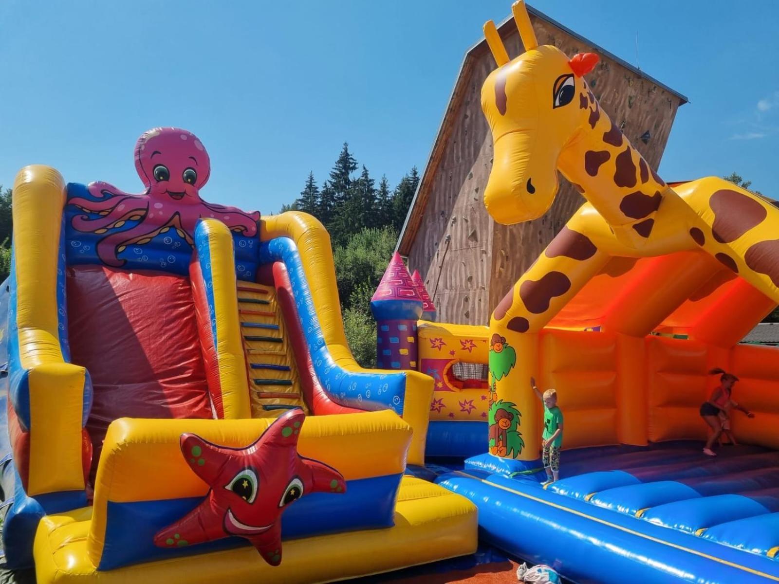 Penzion-Hutira Relax Club Handlová エクステリア 写真